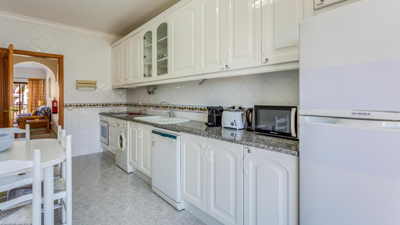 Serene Apartment W/ Balcony And Pool By Lovelystay Quarteira Εξωτερικό φωτογραφία