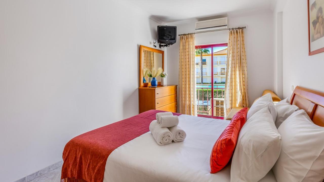 Serene Apartment W/ Balcony And Pool By Lovelystay Quarteira Εξωτερικό φωτογραφία