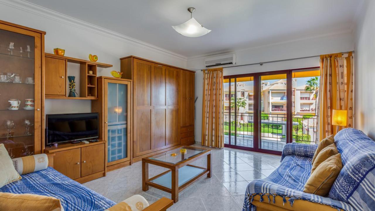 Serene Apartment W/ Balcony And Pool By Lovelystay Quarteira Εξωτερικό φωτογραφία